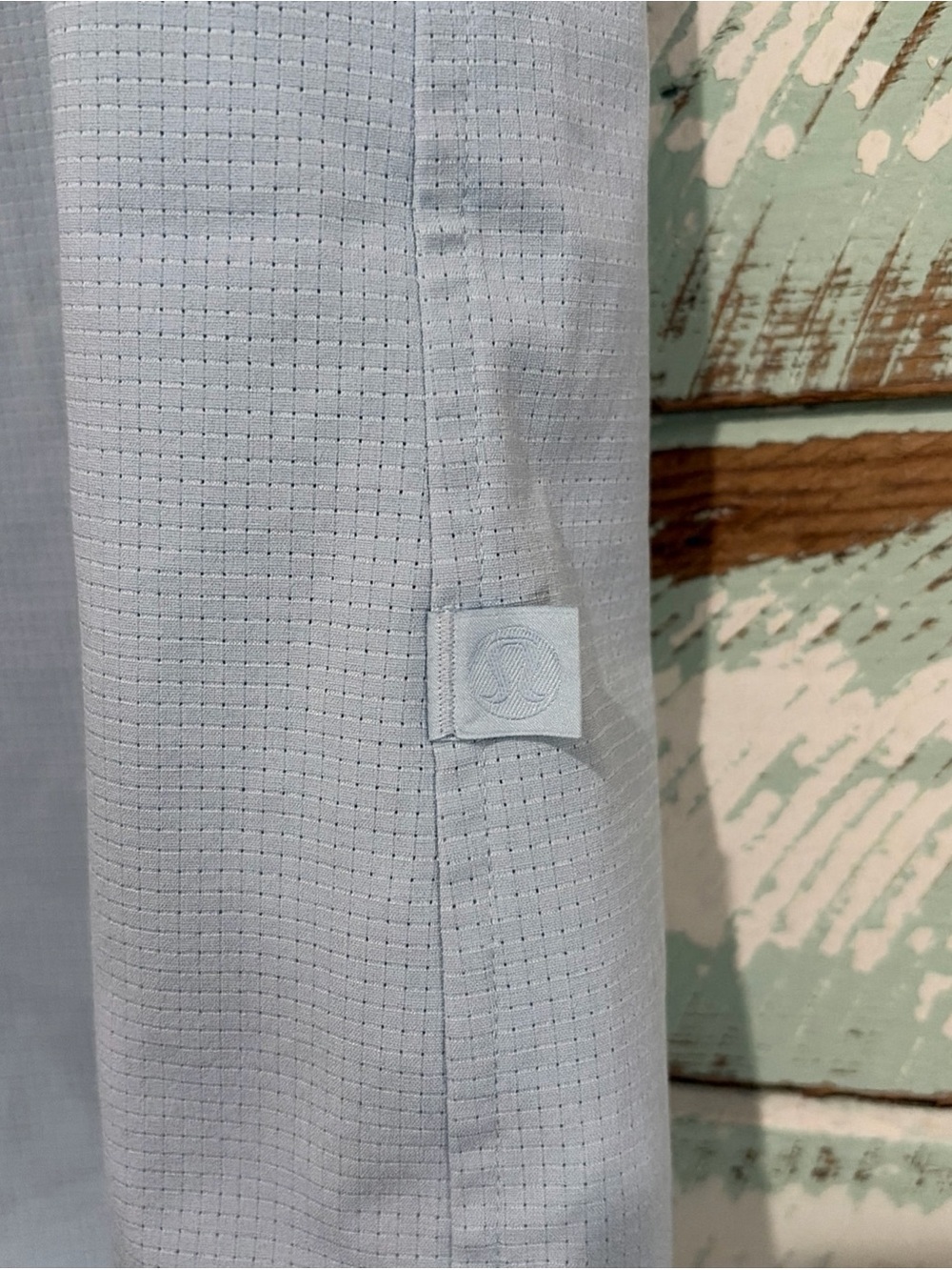 LULULEMON Airing Easy Short Sleeve Shirt Mens L Starch Blue Button Travel Beach - Picture 3 of 6